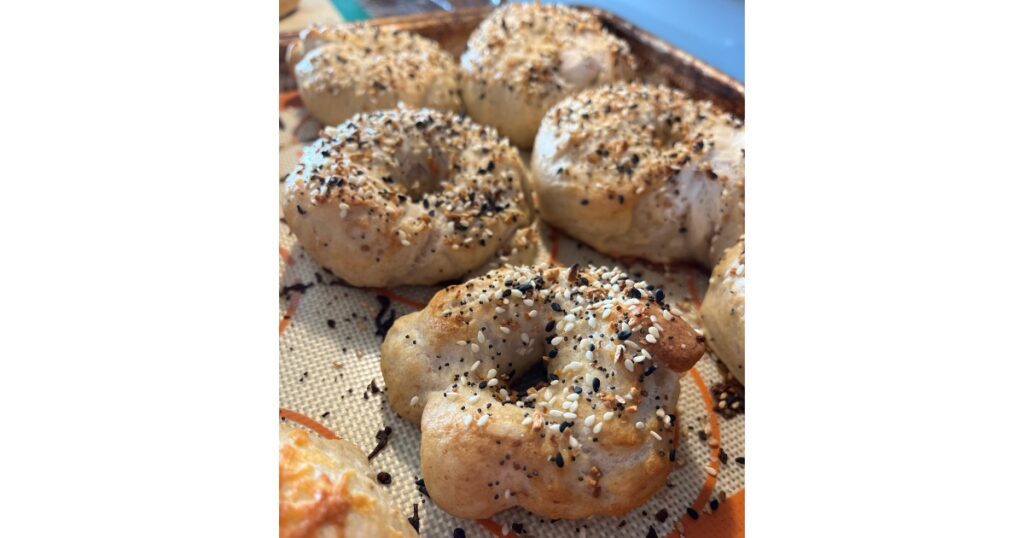 5 bagels topped with everything but the bagel seasoning.
