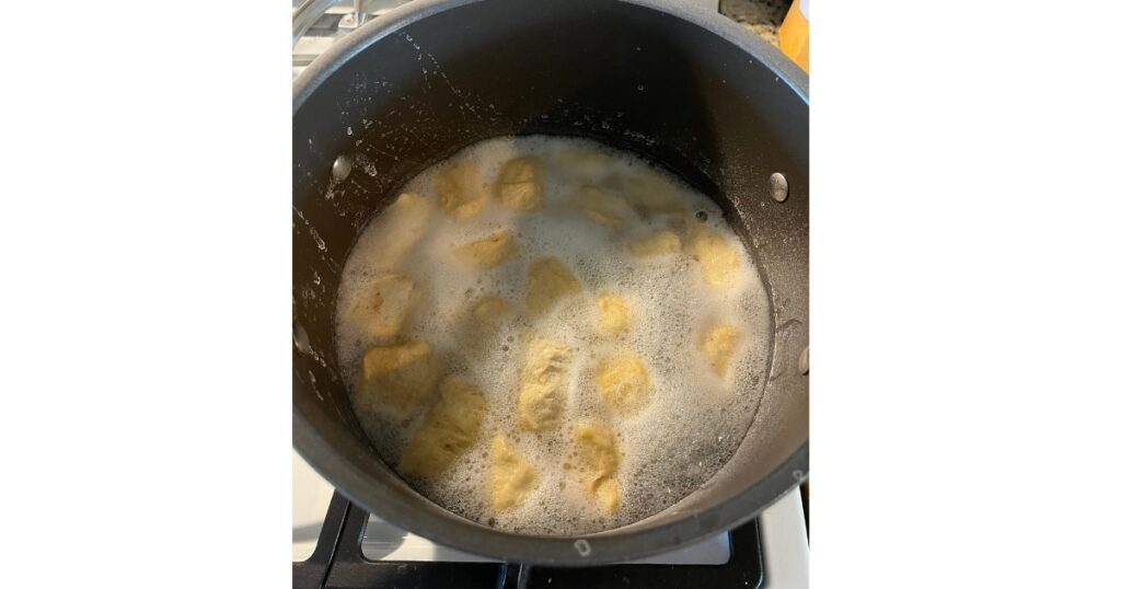 pretzel bites in baking soda bath